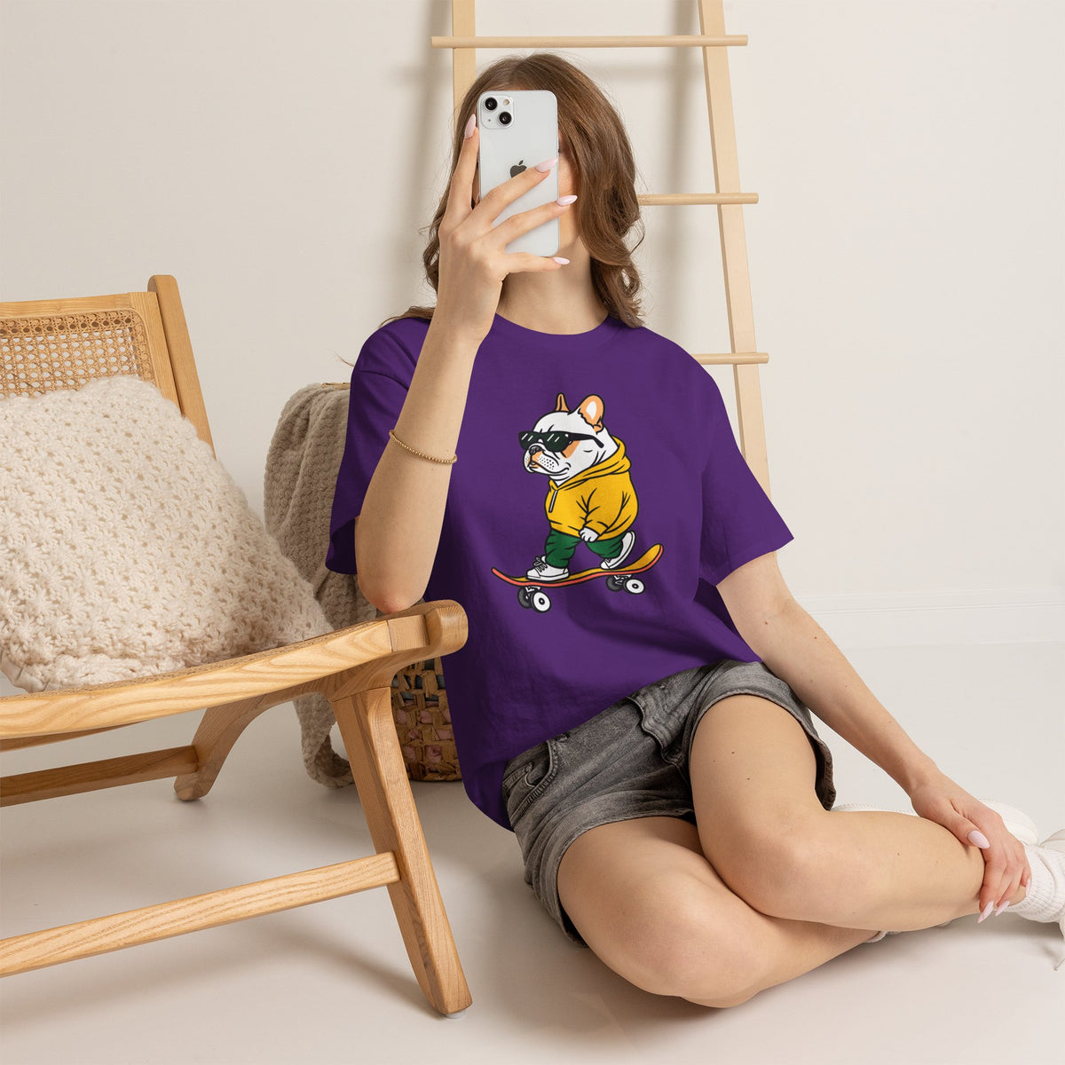 Skateboarding French Bulldog T‑Shirt – Cute Bulldog on Skateboard Graphic Tee