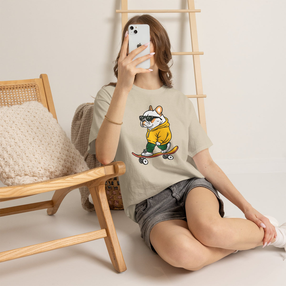 Skateboarding French Bulldog T‑Shirt – Cute Bulldog on Skateboard Graphic Tee