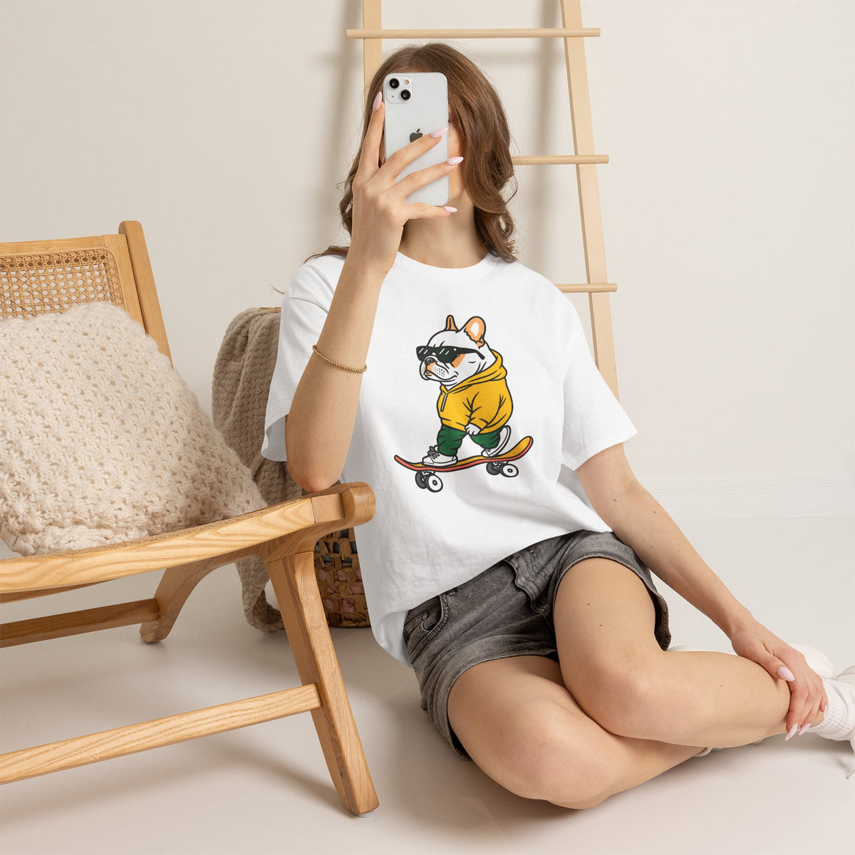 Skateboarding French Bulldog T‑Shirt – Cute Bulldog on Skateboard Graphic Tee
