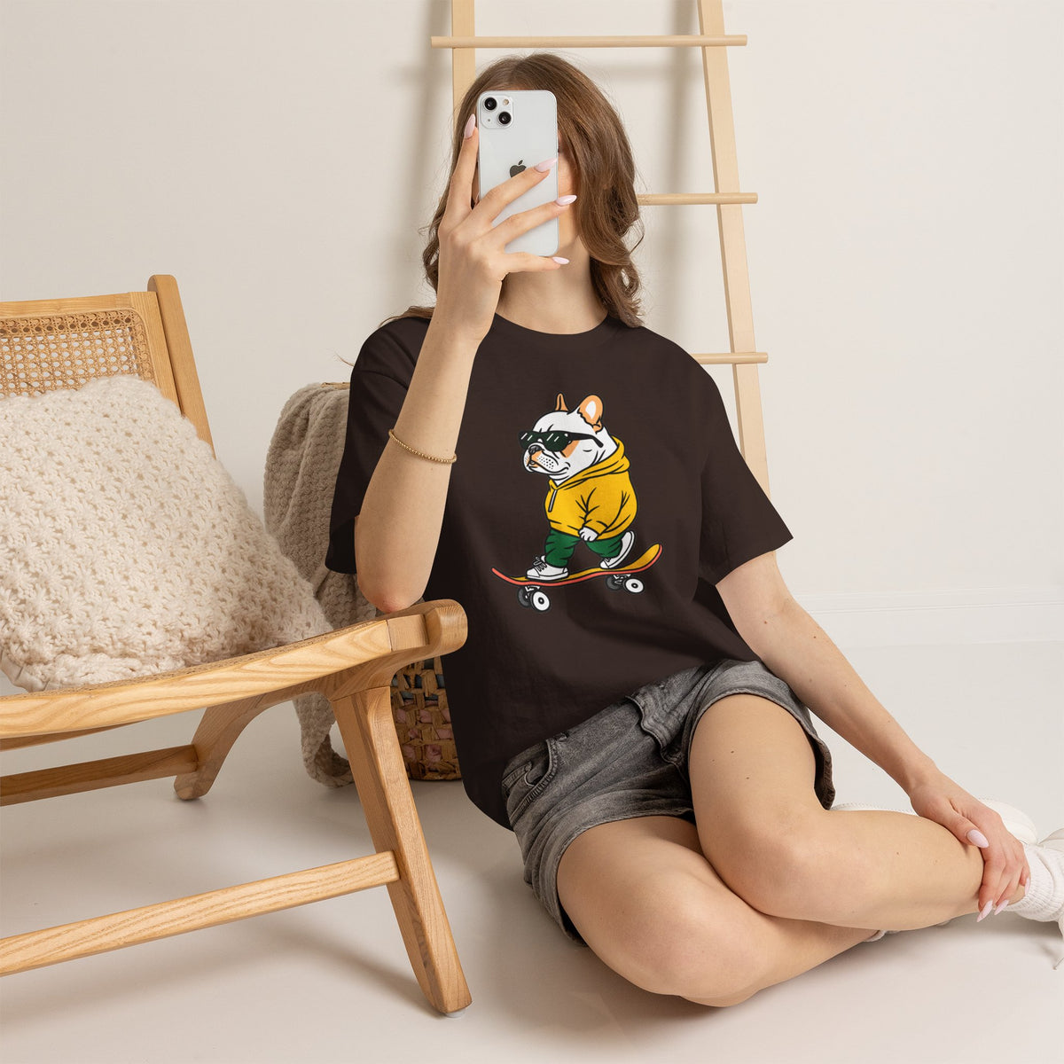 Skateboarding French Bulldog T‑Shirt – Cute Bulldog on Skateboard Graphic Tee